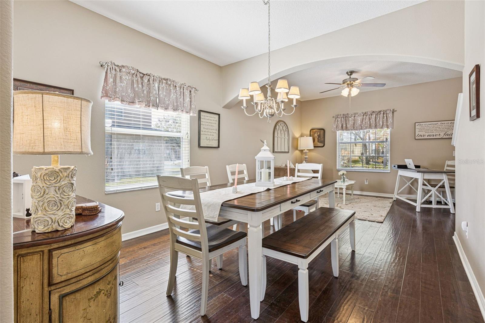 Image 8 of 82 For 2439 Balforn Tower Way