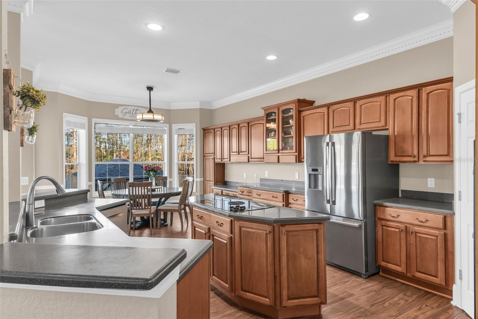 Image 13 of 82 For 1425 Riviera Drive