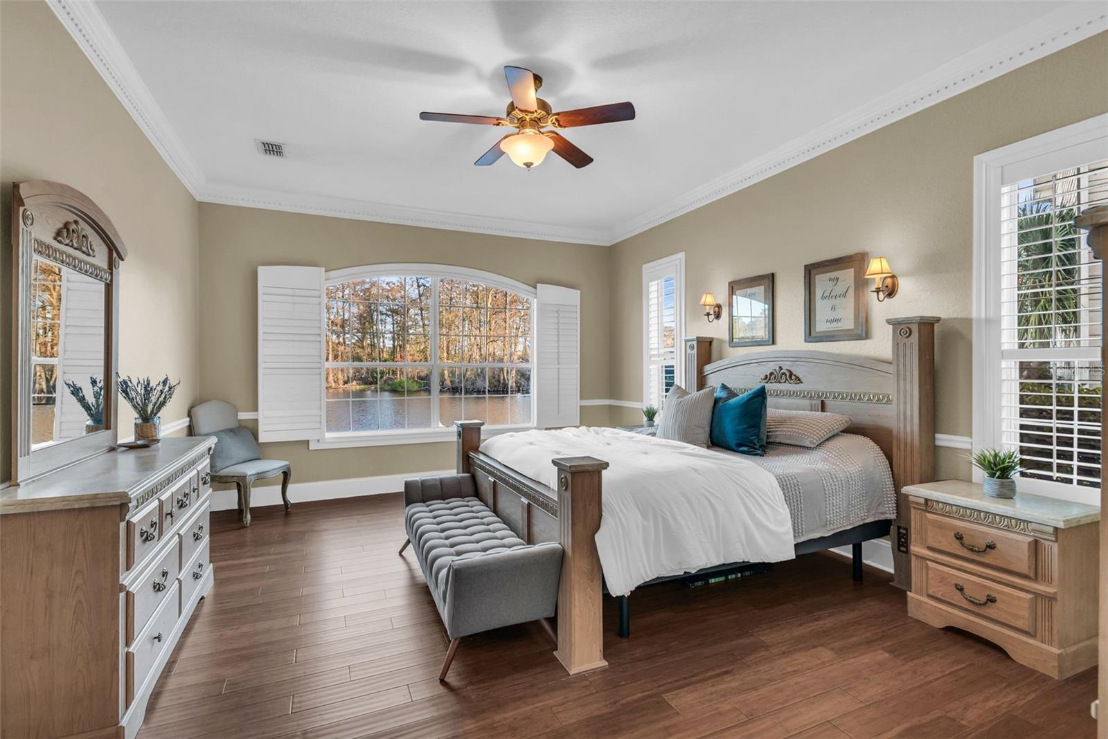 Image 20 of 82 For 1425 Riviera Drive