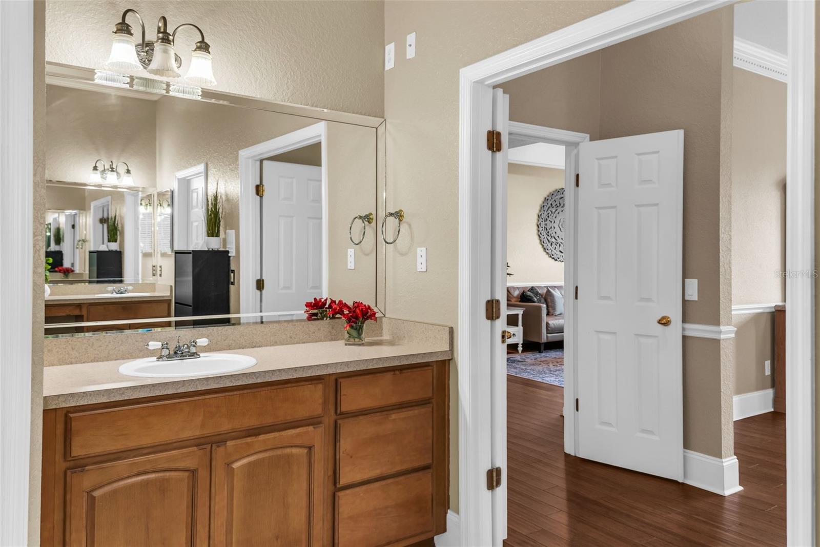 Image 26 of 82 For 1425 Riviera Drive