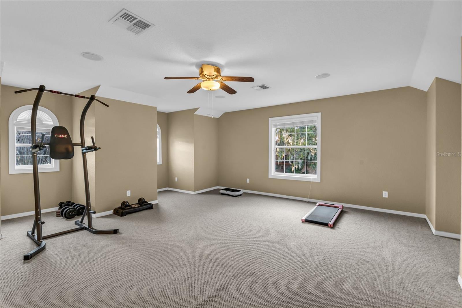 Image 32 of 82 For 1425 Riviera Drive