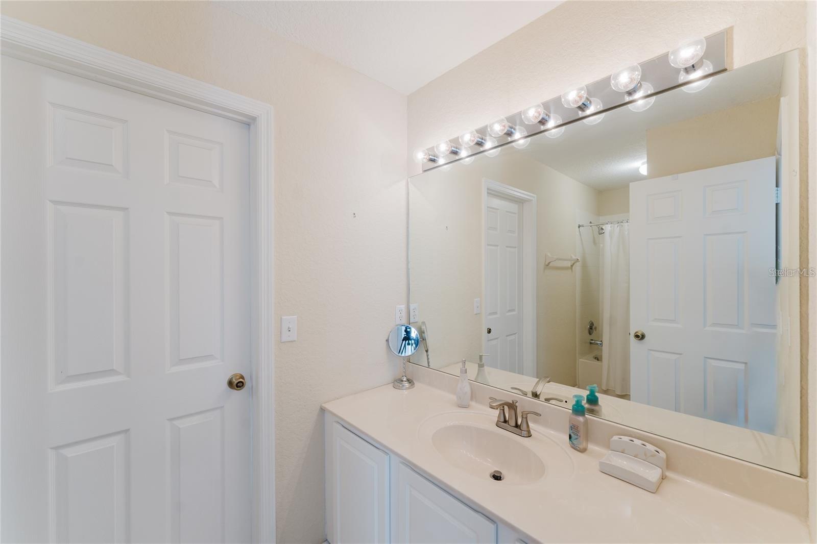 Image 25 of 60 For 8563 Greenbank Boulevard