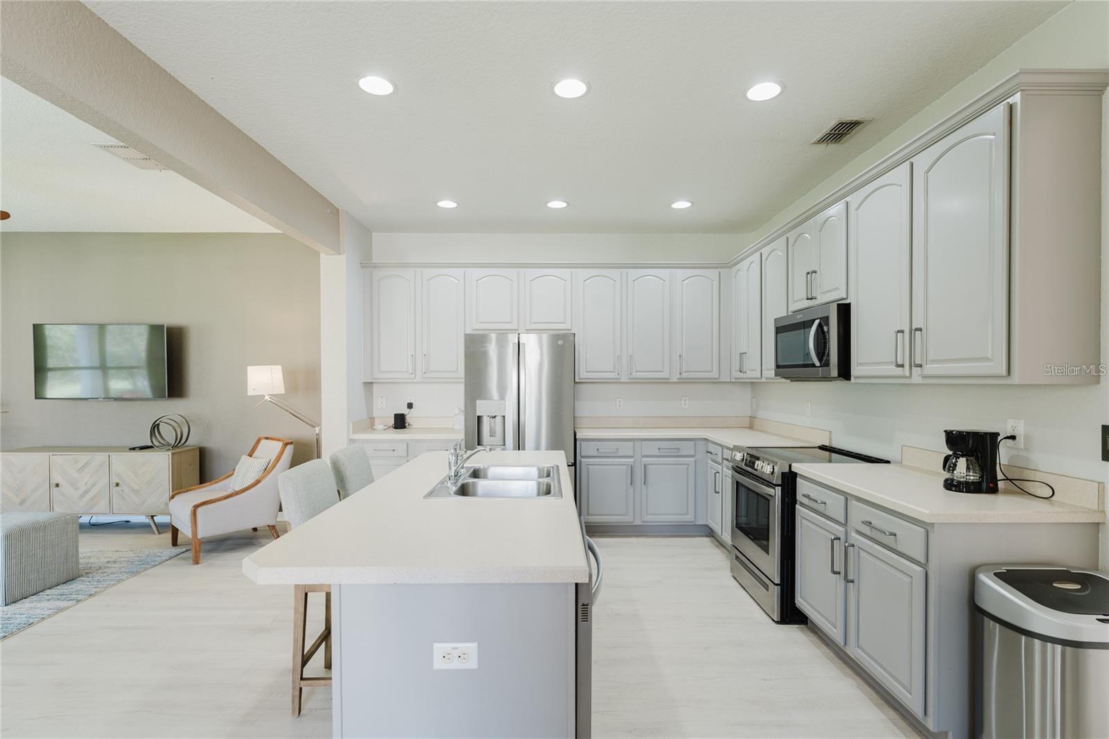 Image 5 of 60 For 8563 Greenbank Boulevard