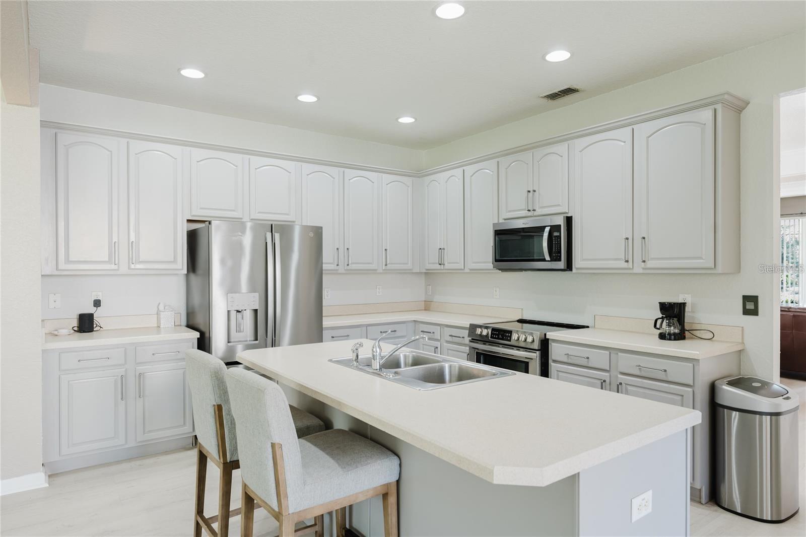 Image 6 of 60 For 8563 Greenbank Boulevard