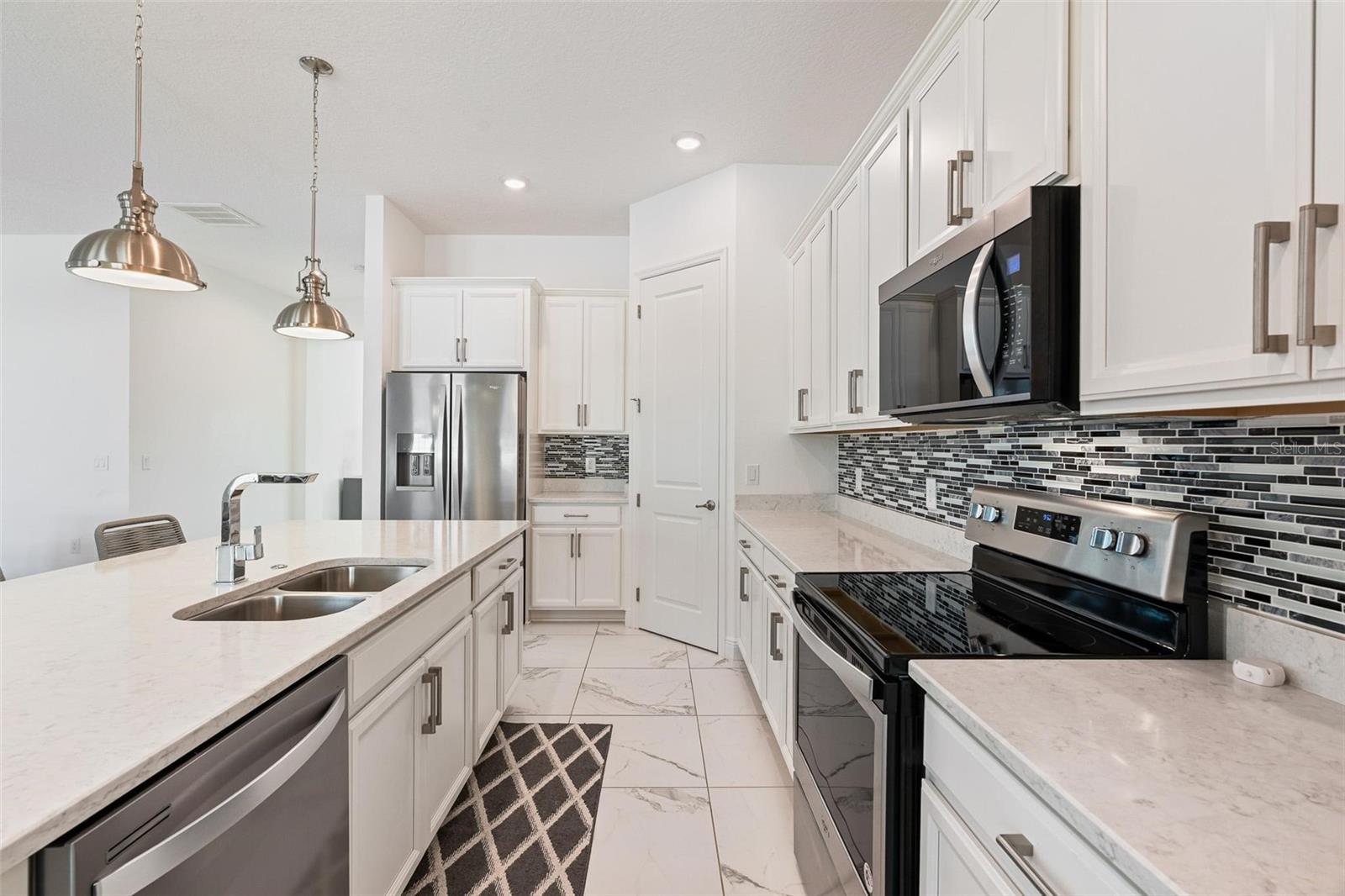 Image 20 of 64 For 9218 Holliston Creek Place