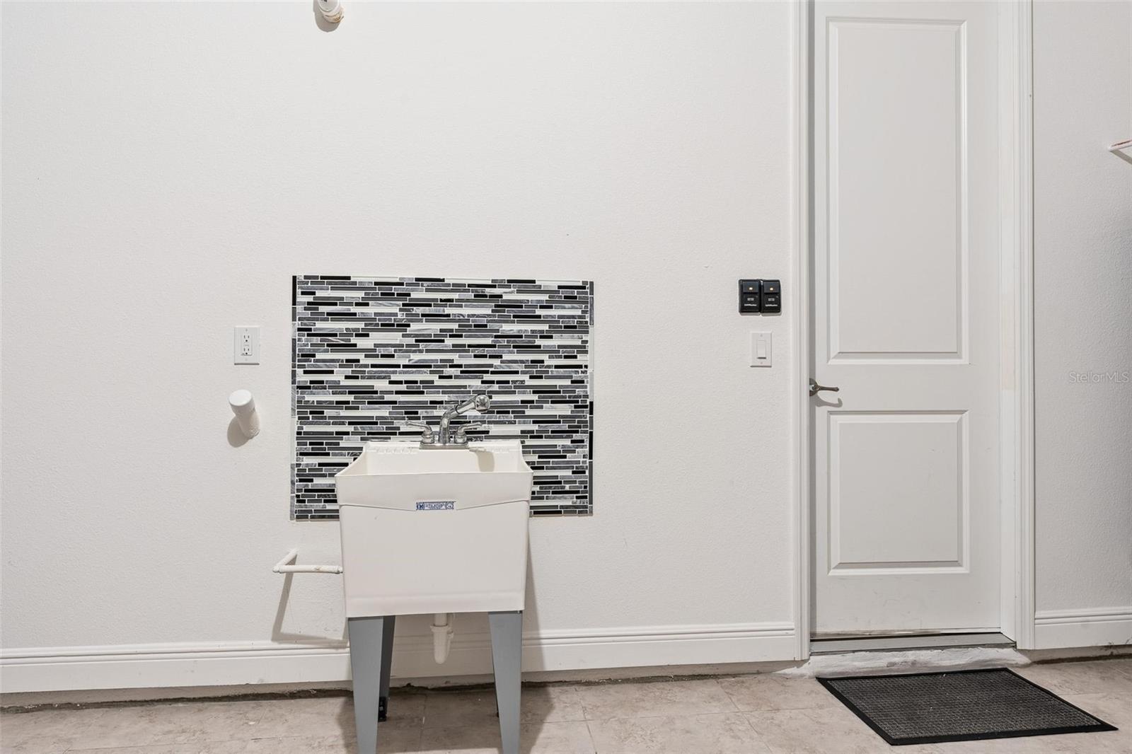 Image 54 of 64 For 9218 Holliston Creek Place