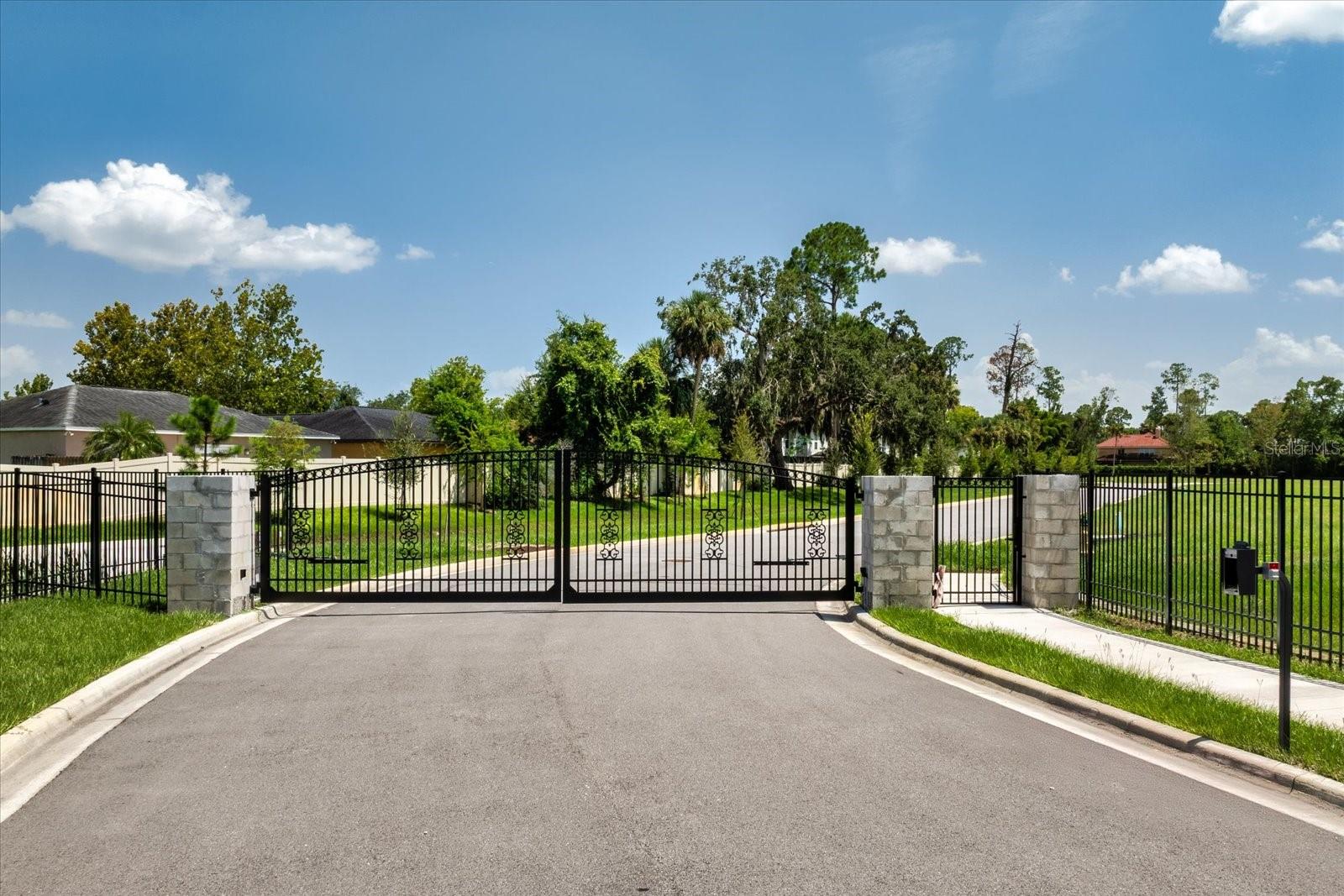 Image 2 of 9 For 950 Friends Court