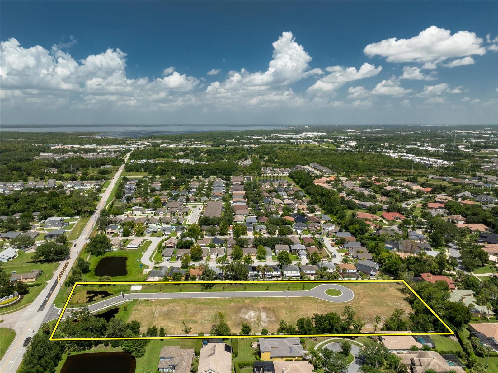 Image 5 of 9 For 950 Friends Court