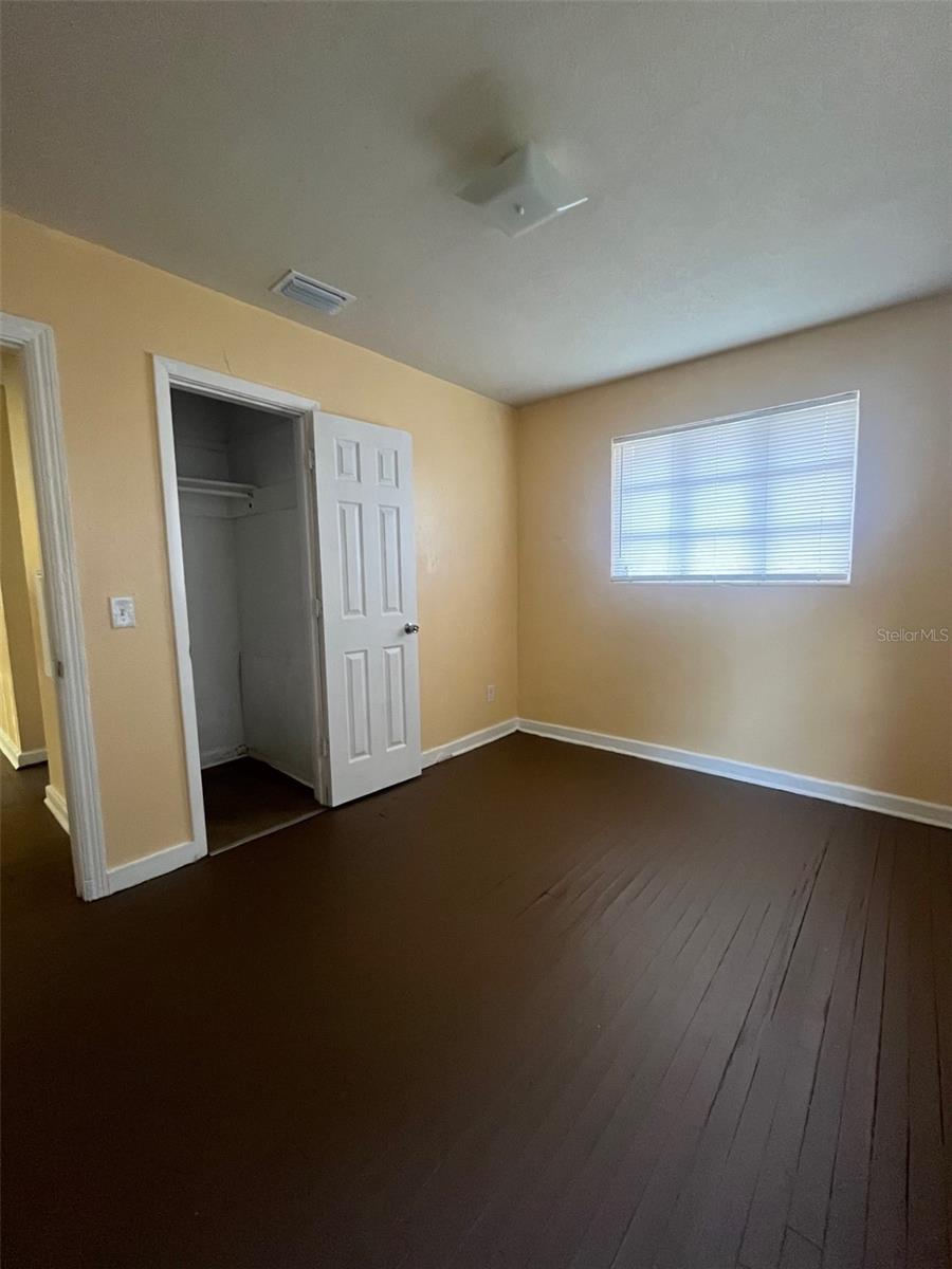 Image 7 of 9 For 5353 Orange Blossom Trail