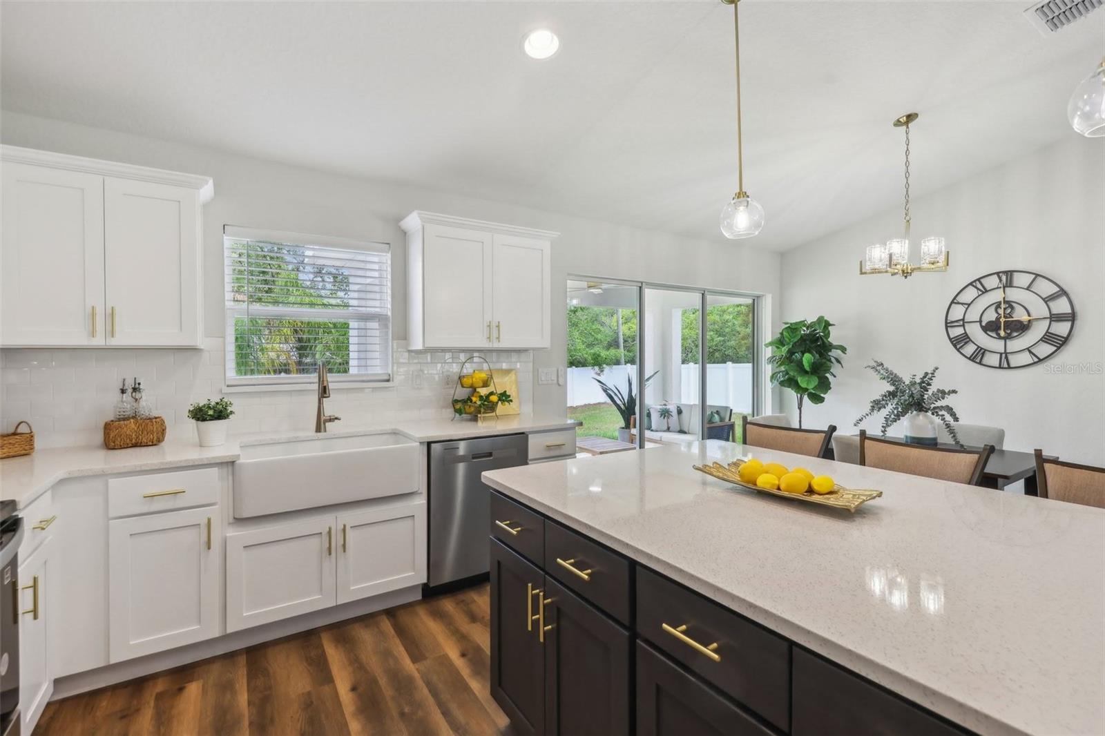 Image 12 of 53 For 411 Eridani Court