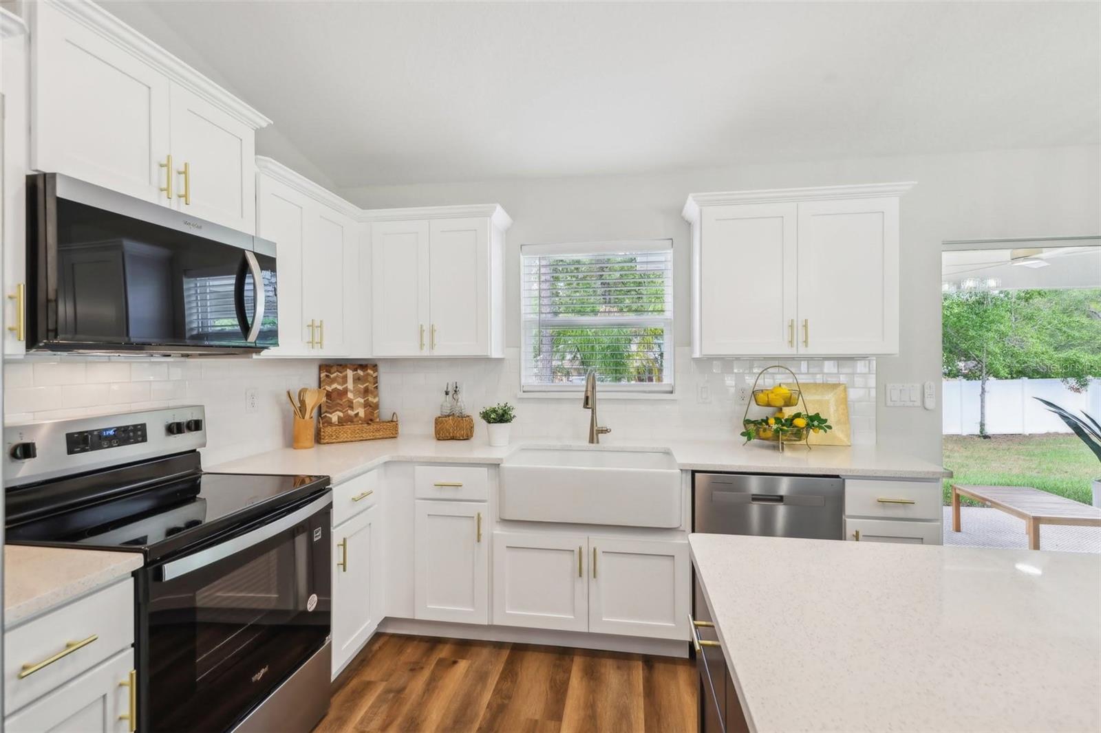 Image 15 of 53 For 411 Eridani Court