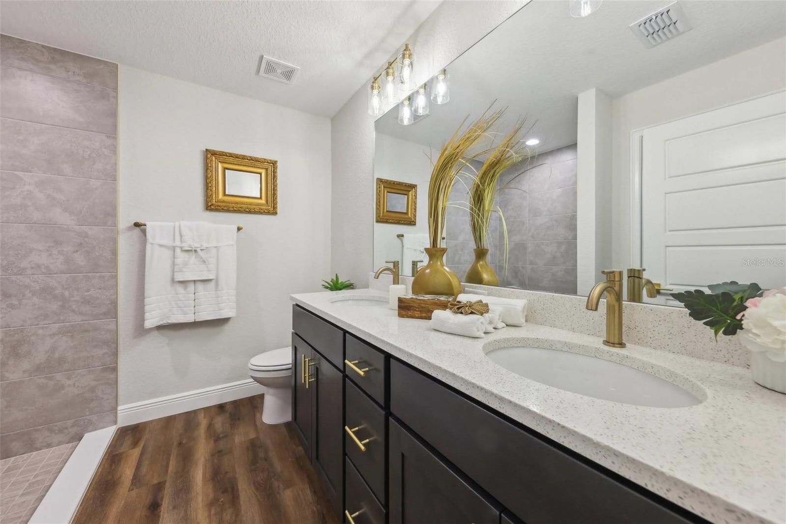 Image 22 of 53 For 411 Eridani Court