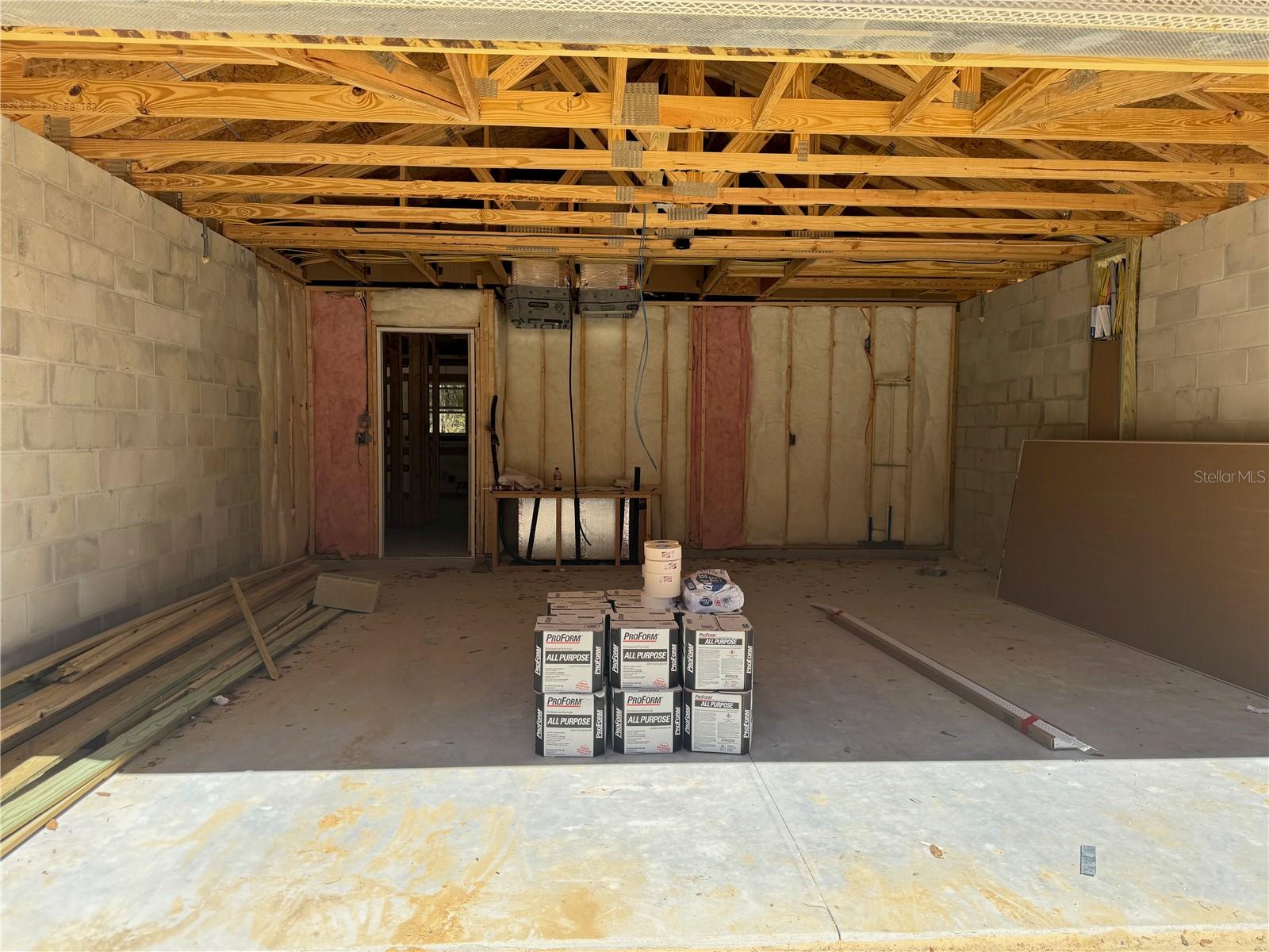 Image 34 of 53 For 411 Eridani Court