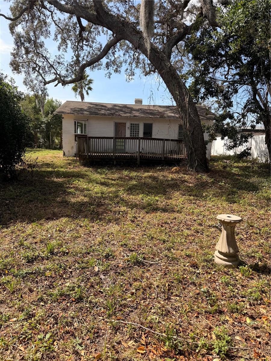 Image 16 of 23 For 1129 Holly Avenue