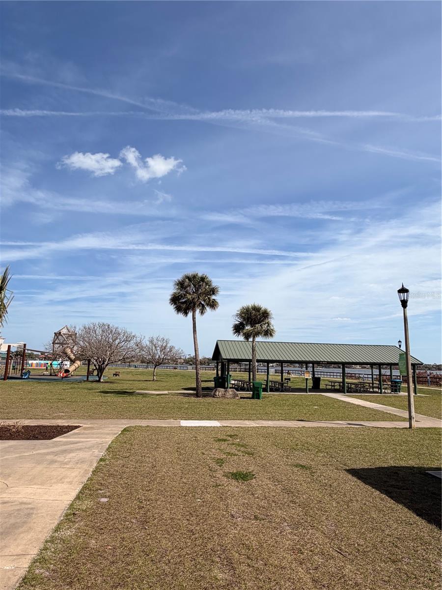 Image 22 of 23 For 1129 Holly Avenue