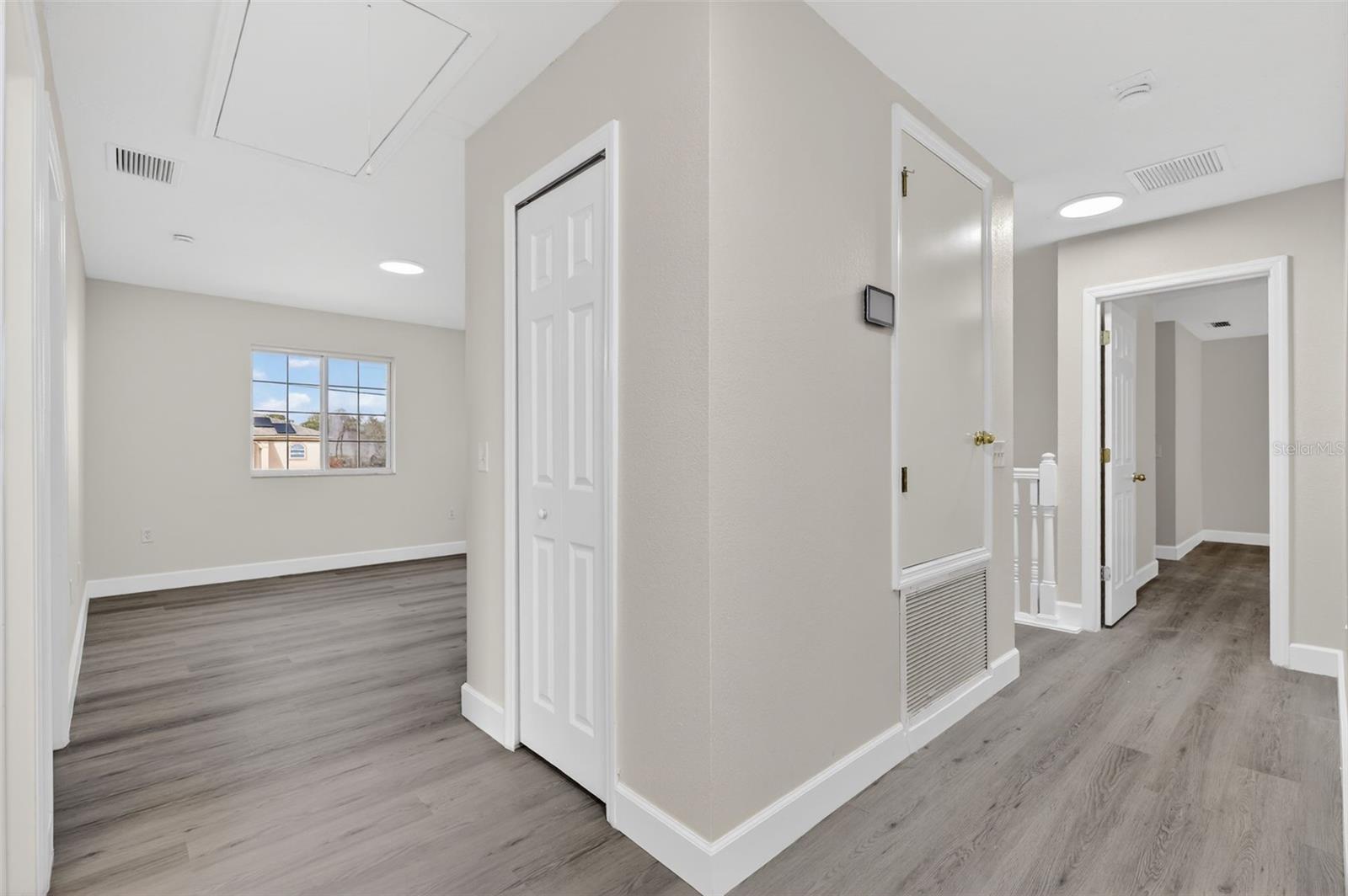 Image 26 of 74 For 402 Big Sioux Court