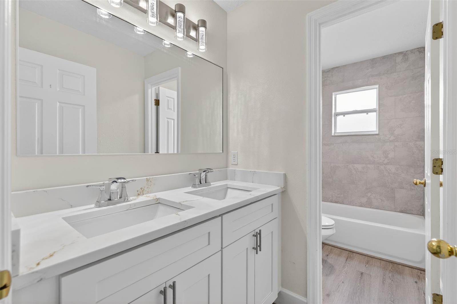 Image 28 of 74 For 402 Big Sioux Court