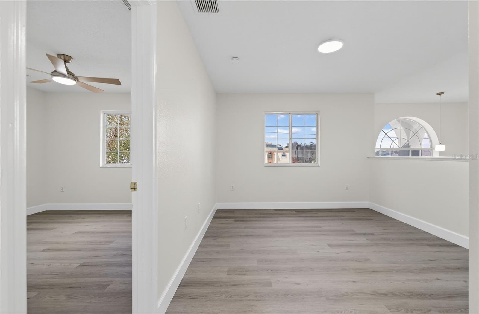 Image 30 of 74 For 402 Big Sioux Court