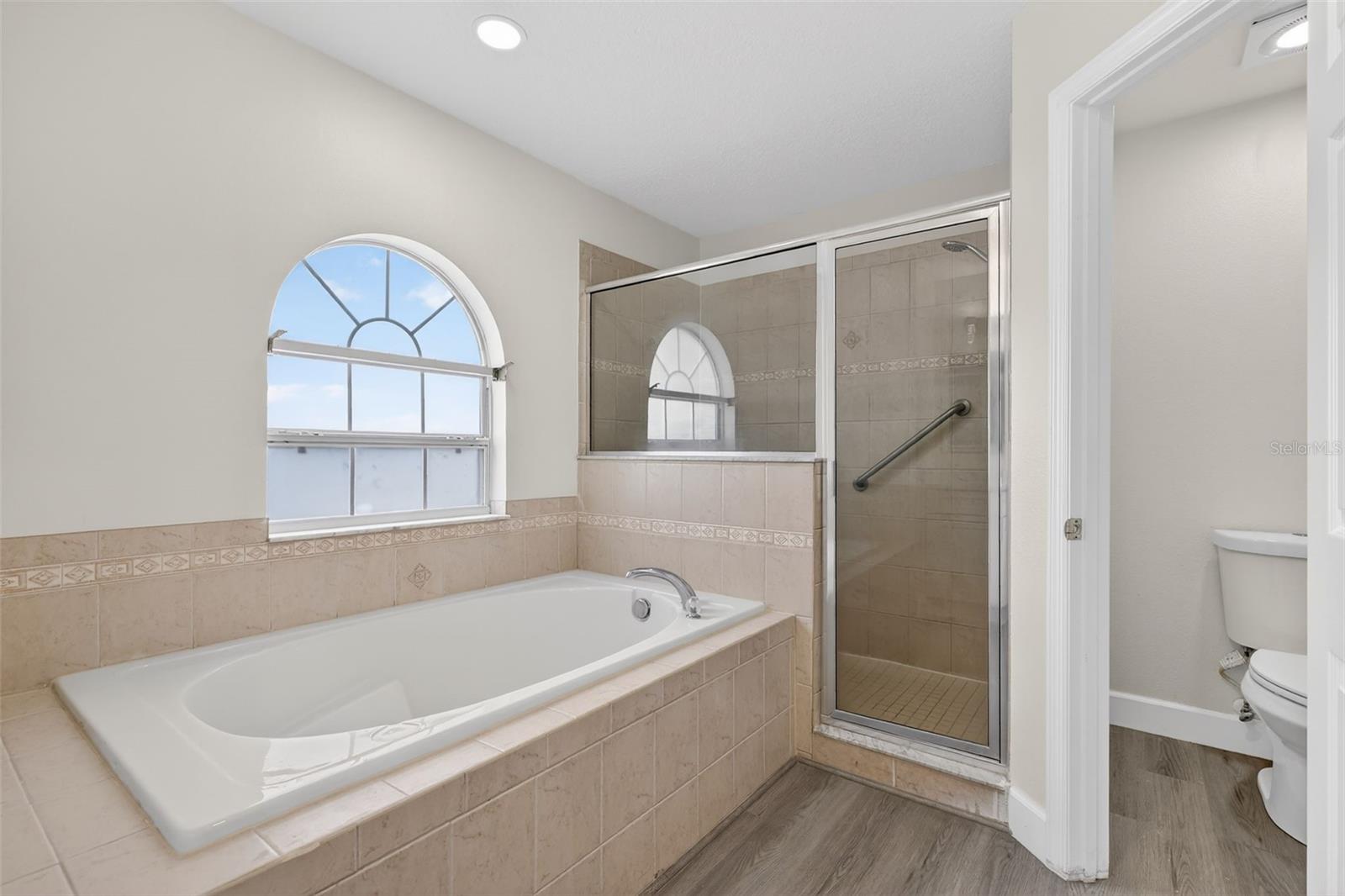 Image 50 of 74 For 402 Big Sioux Court