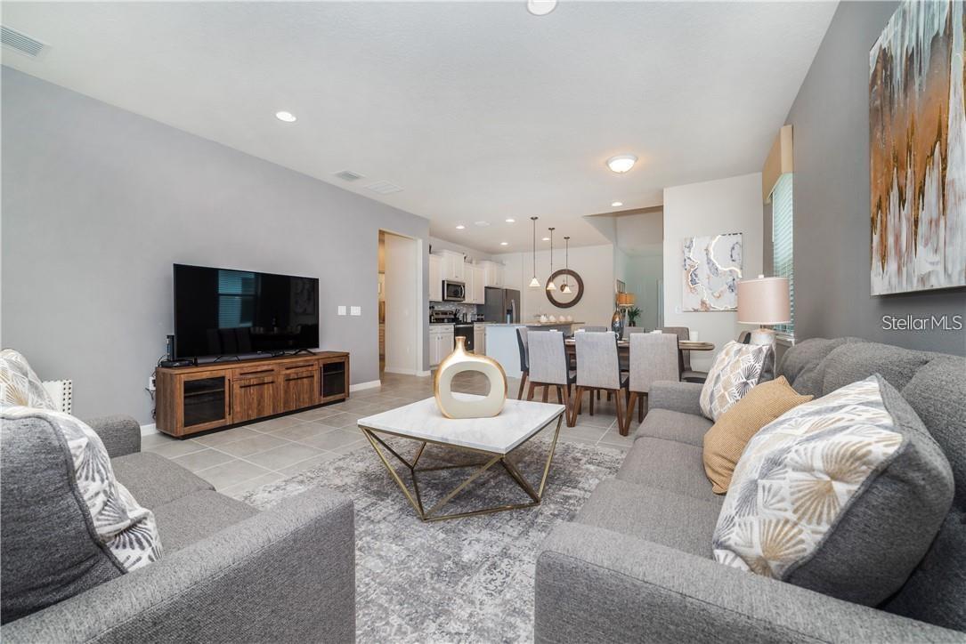 Image 4 of 39 For 8923 Zurich Lane