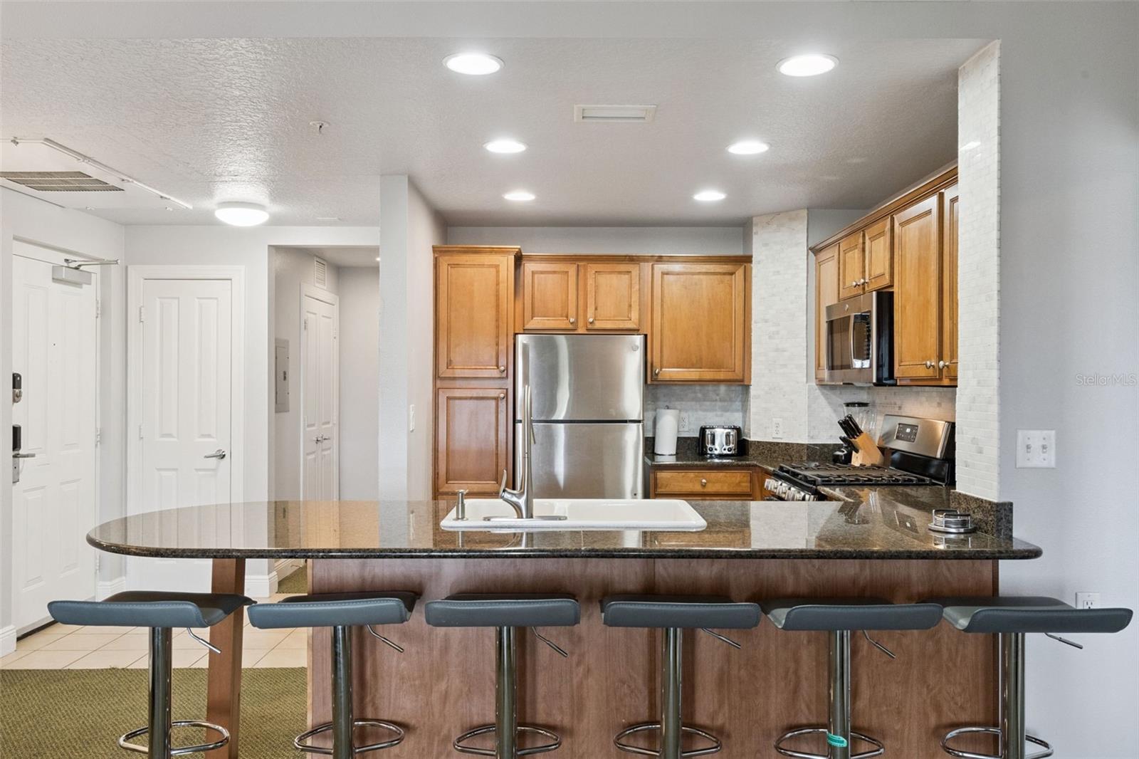 Image 4 of 55 For 7655 Heritage Crossing Way 201