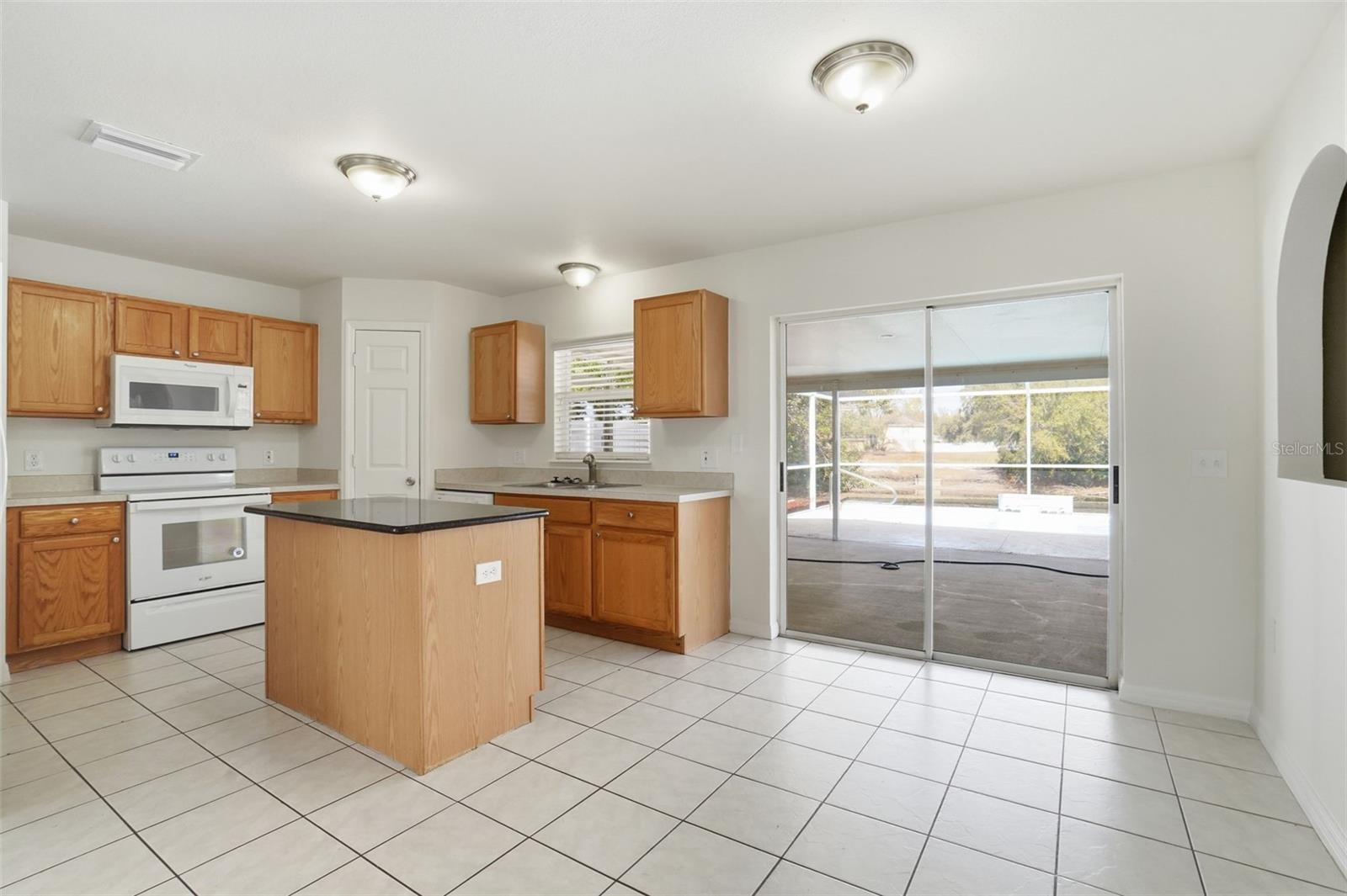 Image 11 of 42 For 10114 Maronda Drive