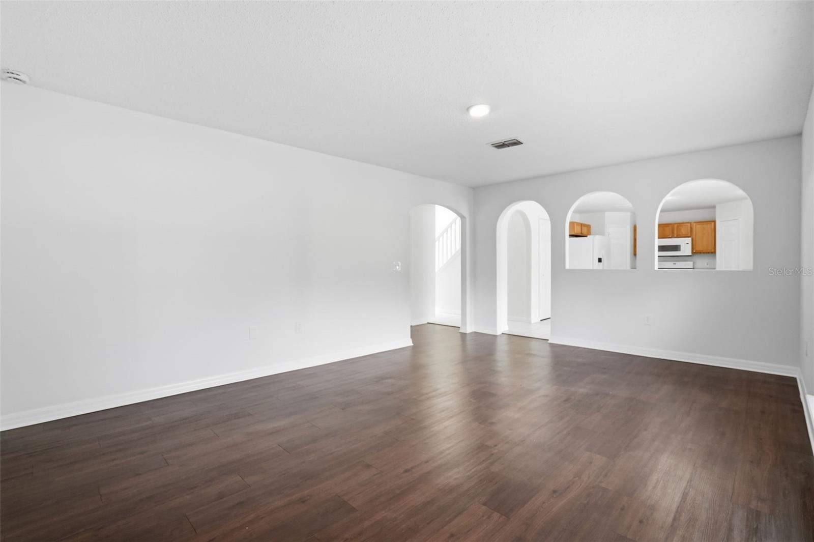 Image 18 of 42 For 10114 Maronda Drive