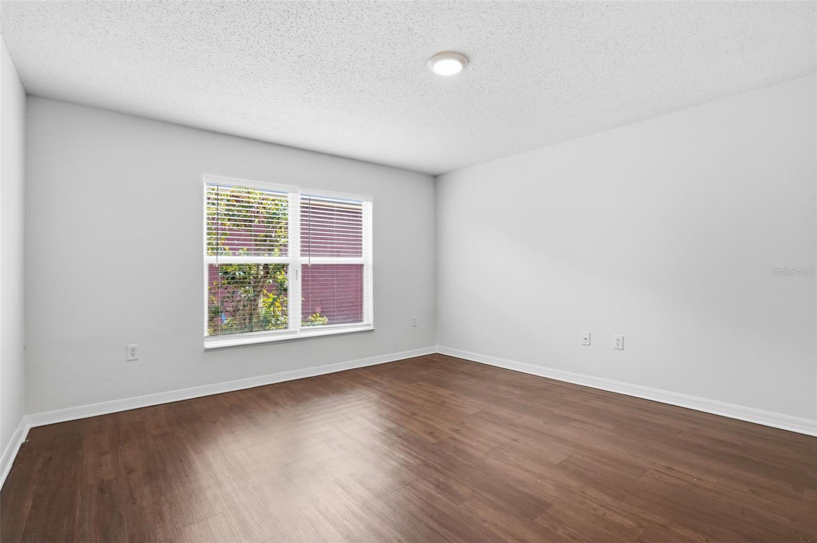 Image 19 of 42 For 10114 Maronda Drive