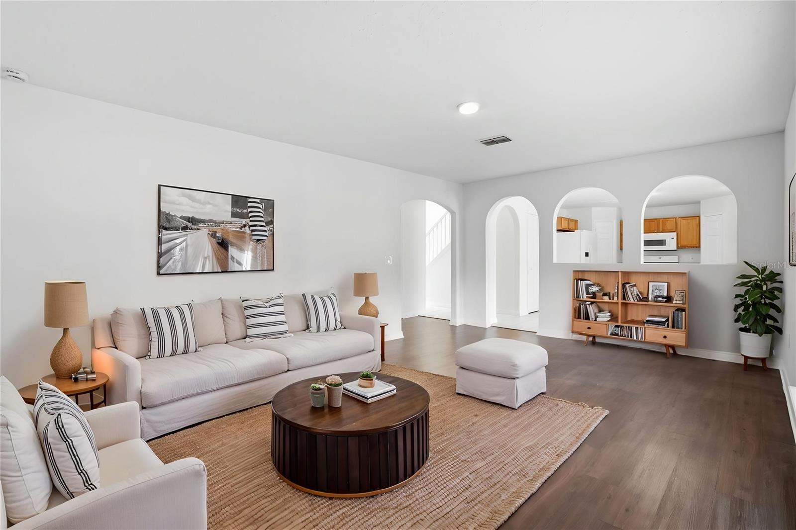 Image 4 of 42 For 10114 Maronda Drive