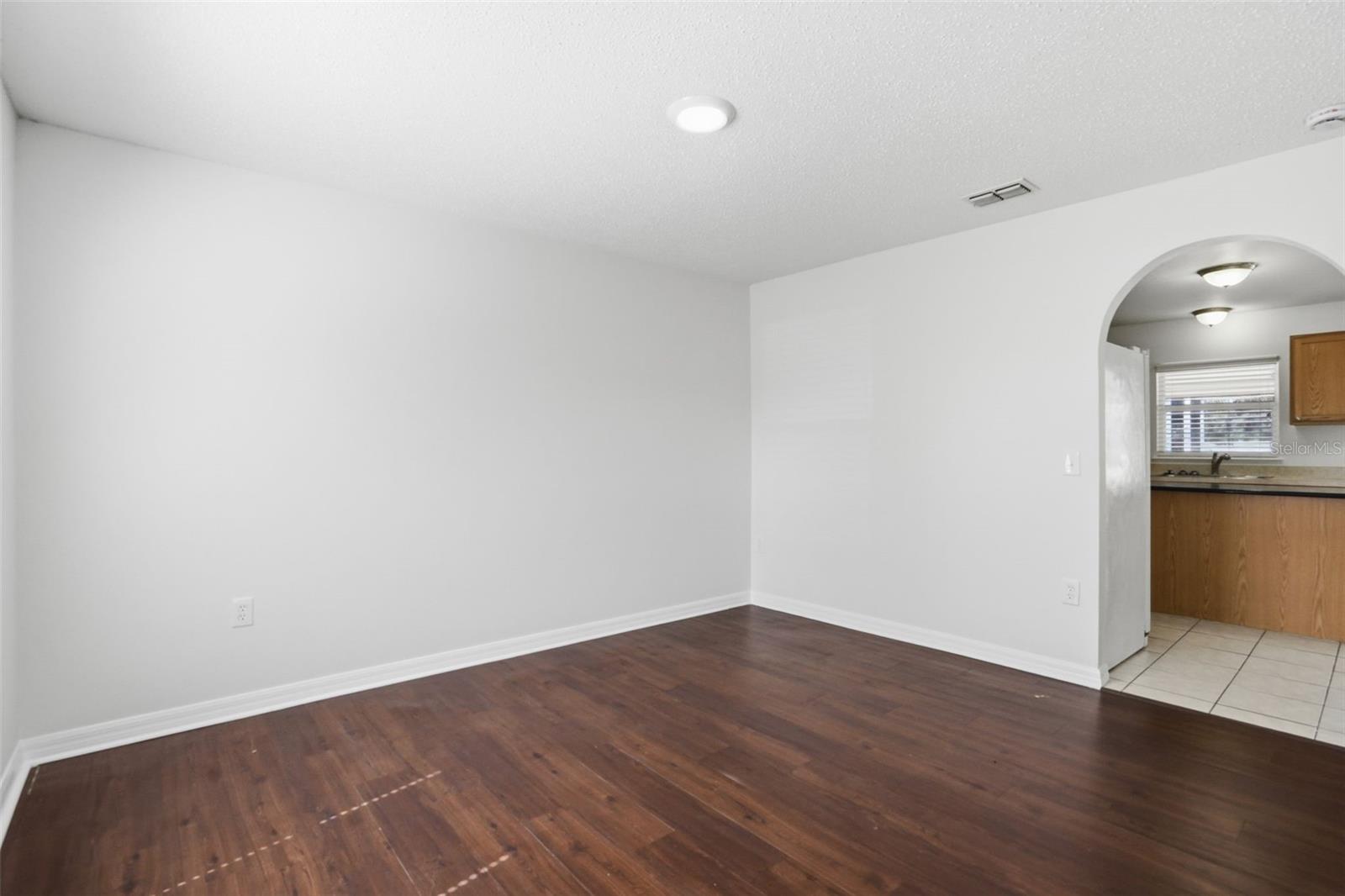 Image 8 of 42 For 10114 Maronda Drive