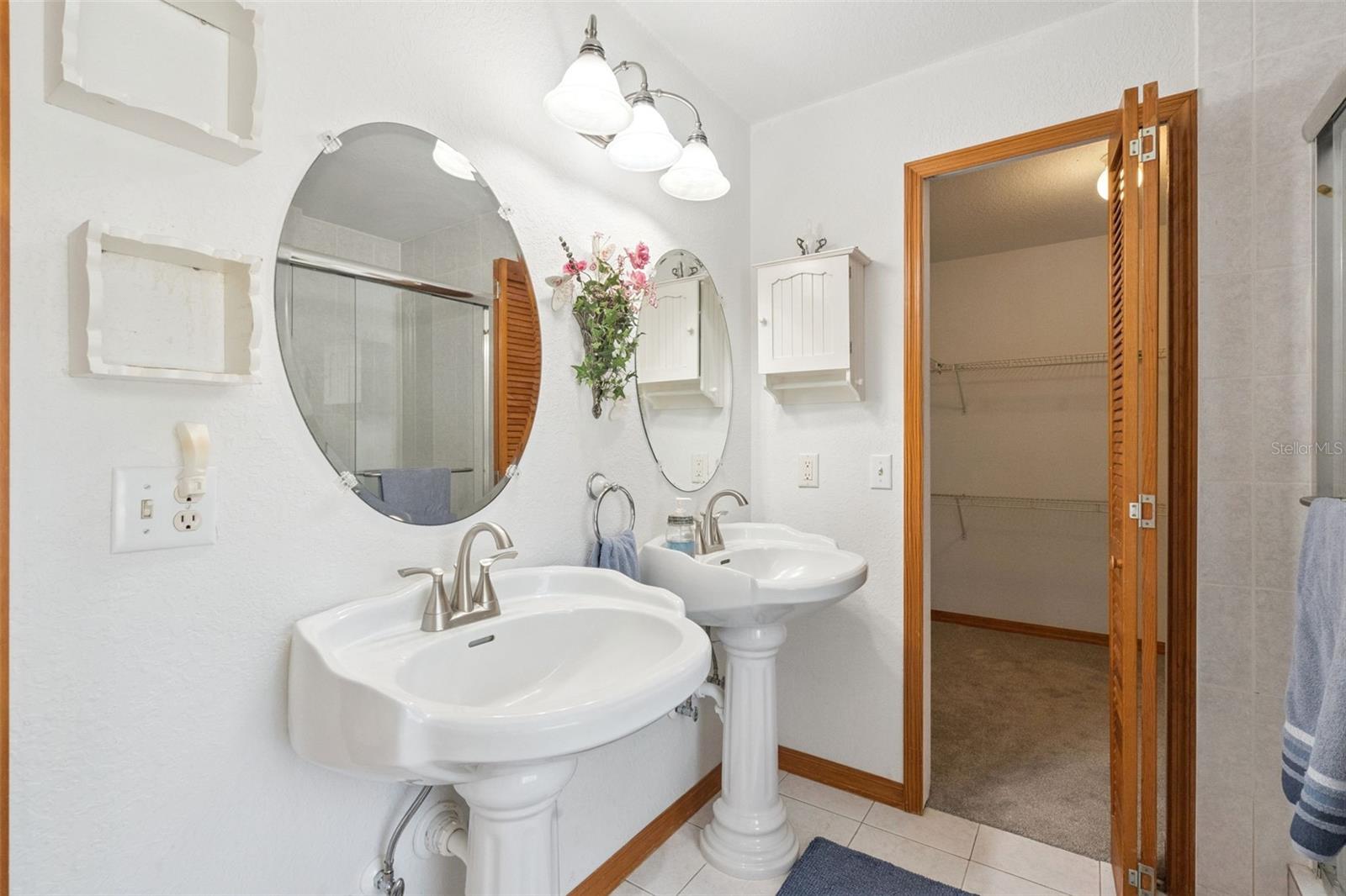 Image 28 of 48 For 41731 Dahlia Street