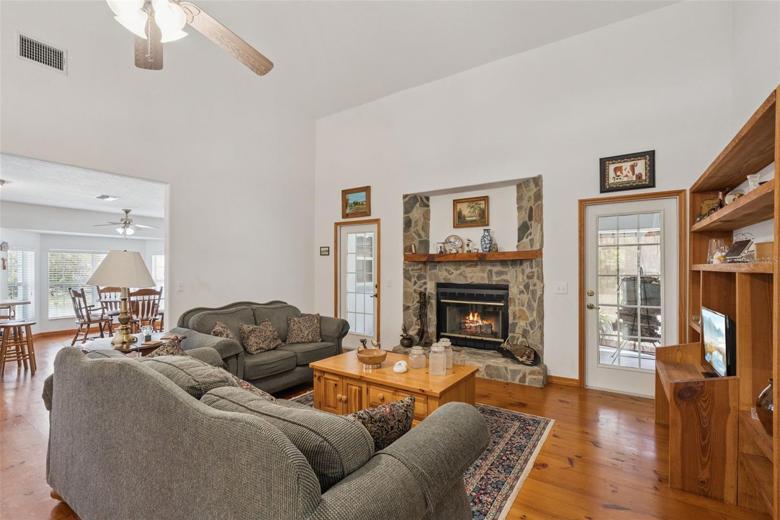 Image 7 of 48 For 41731 Dahlia Street