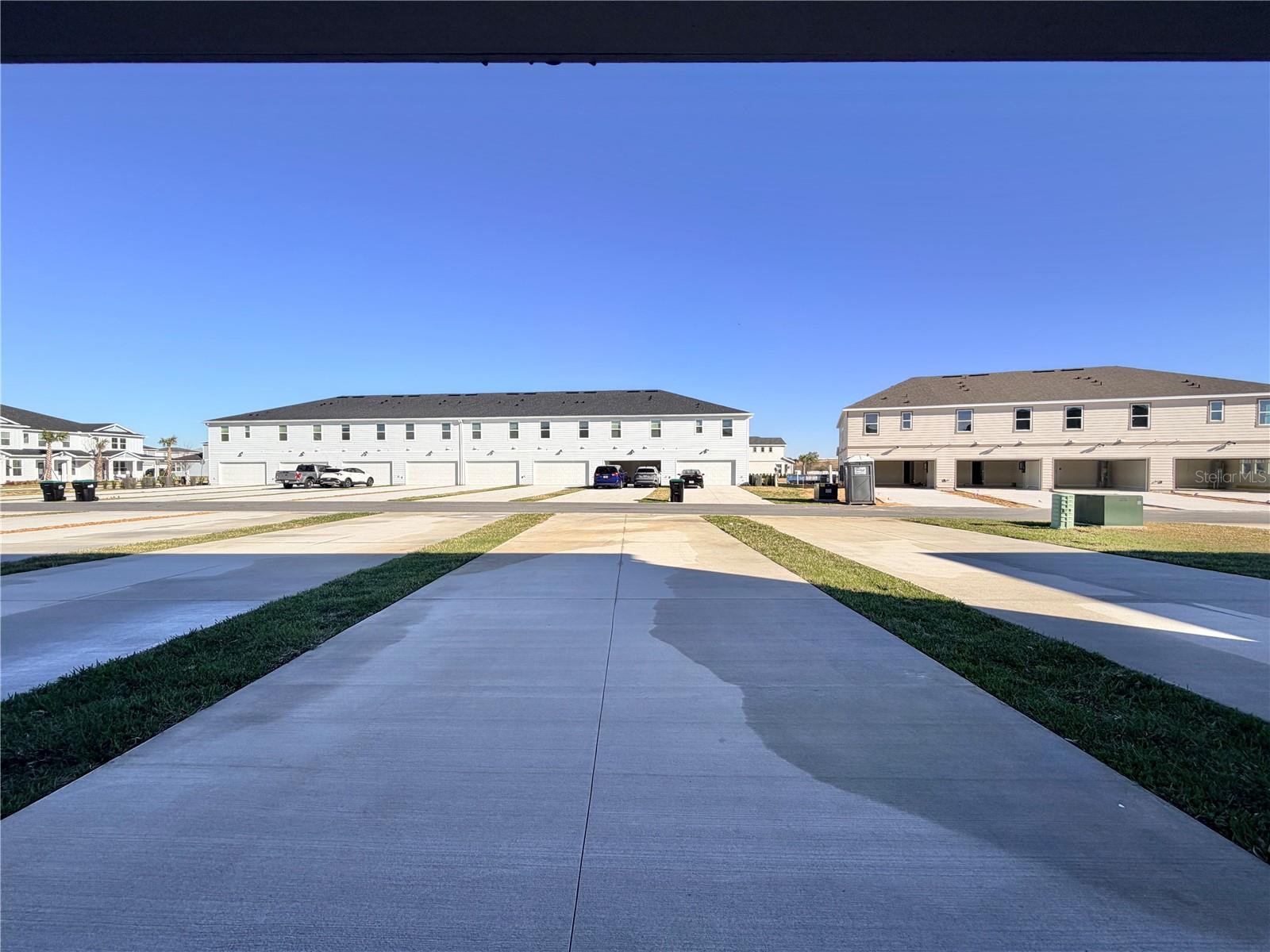 Image 14 of 34 For 16270 Merry Alley