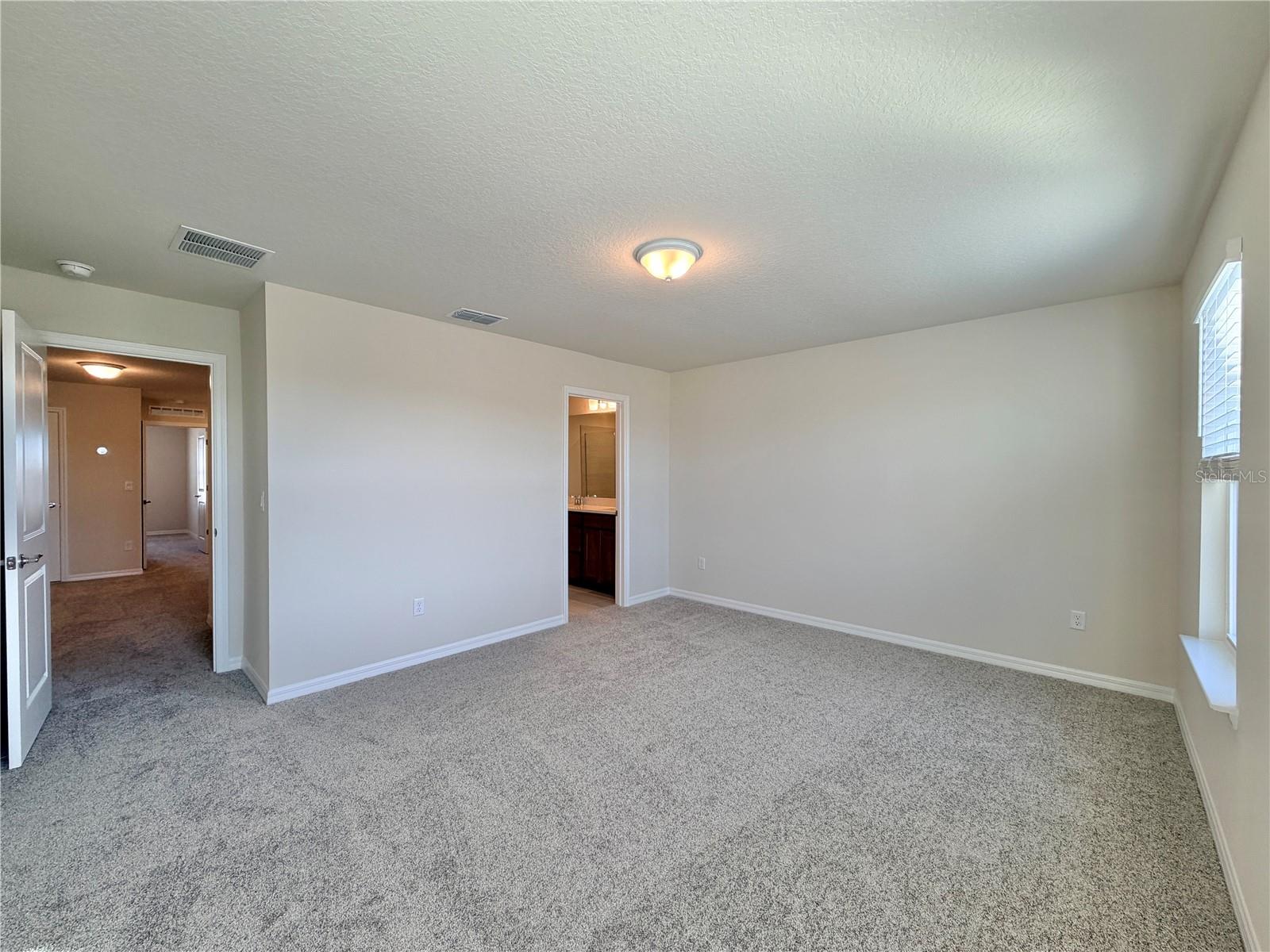 Image 20 of 34 For 16270 Merry Alley