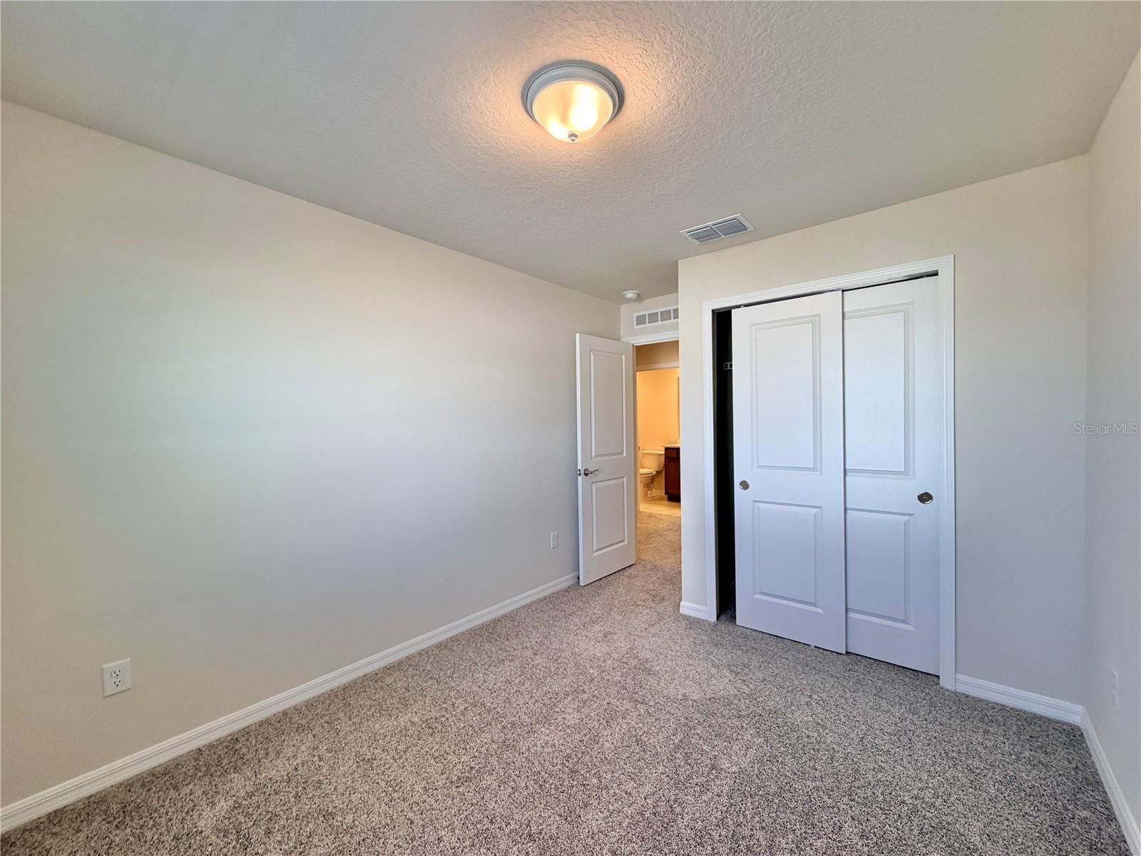 Image 30 of 34 For 16270 Merry Alley