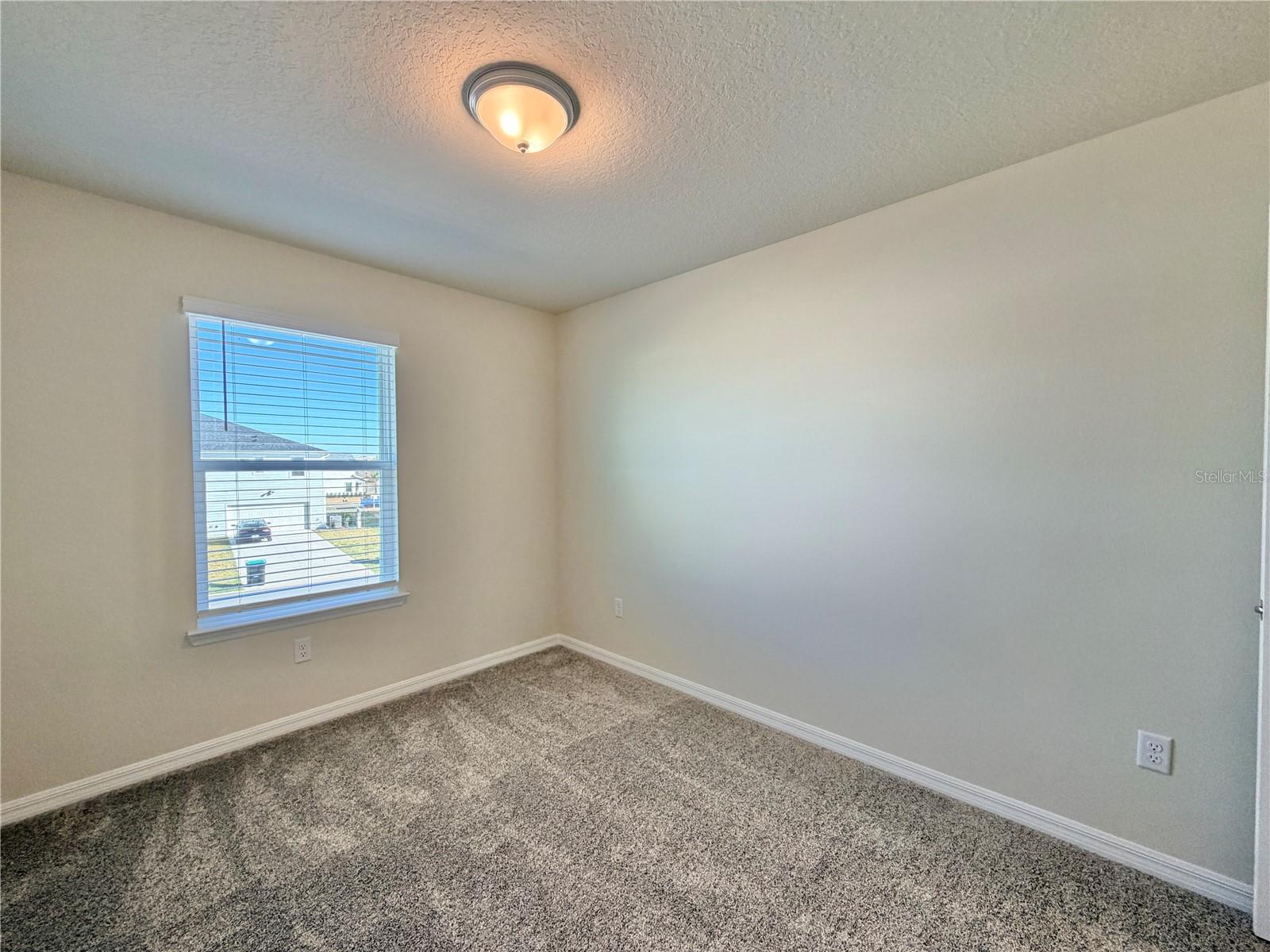 Image 31 of 34 For 16270 Merry Alley