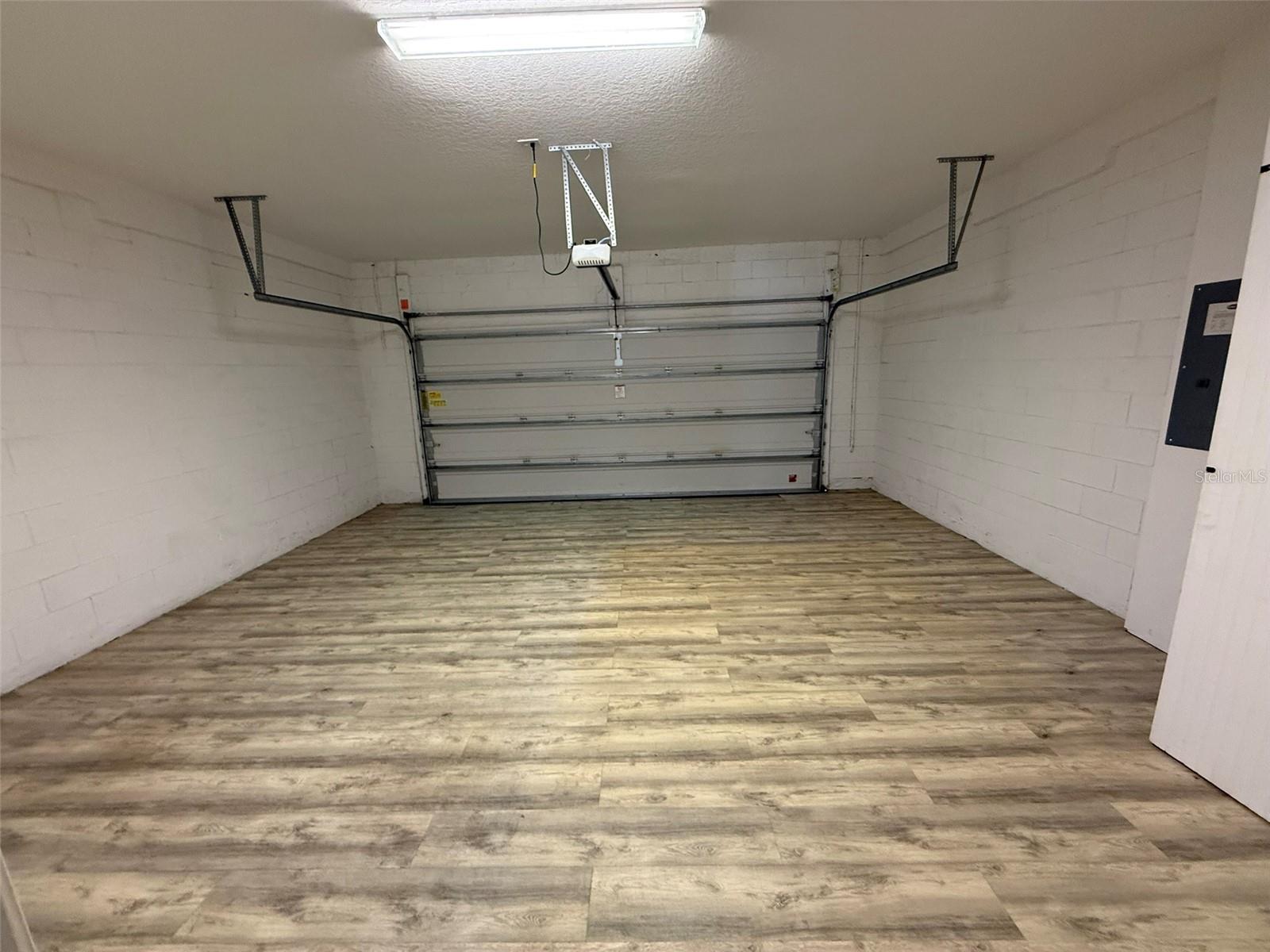 Listing photo id 24 for 1753 Fulfillment Drive