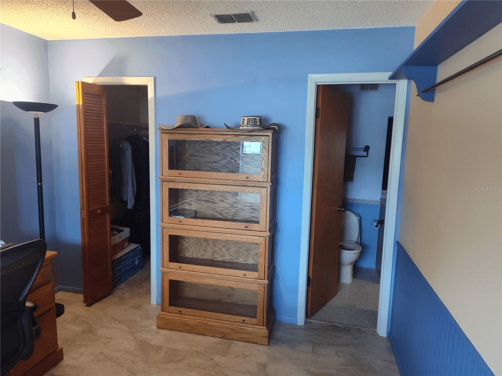 Image 18 of 54 For 8850 Pine Bay Court