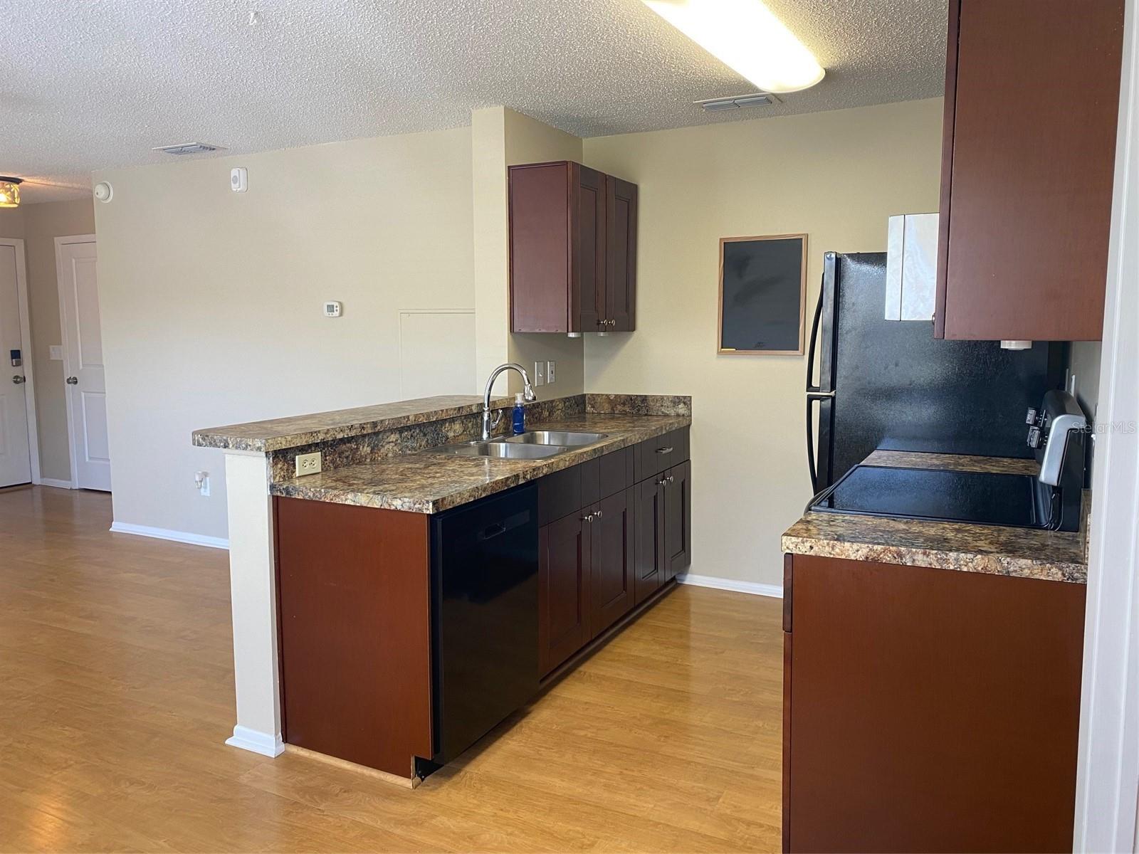 Image 11 of 35 For 2592 Grassy Point Drive 200