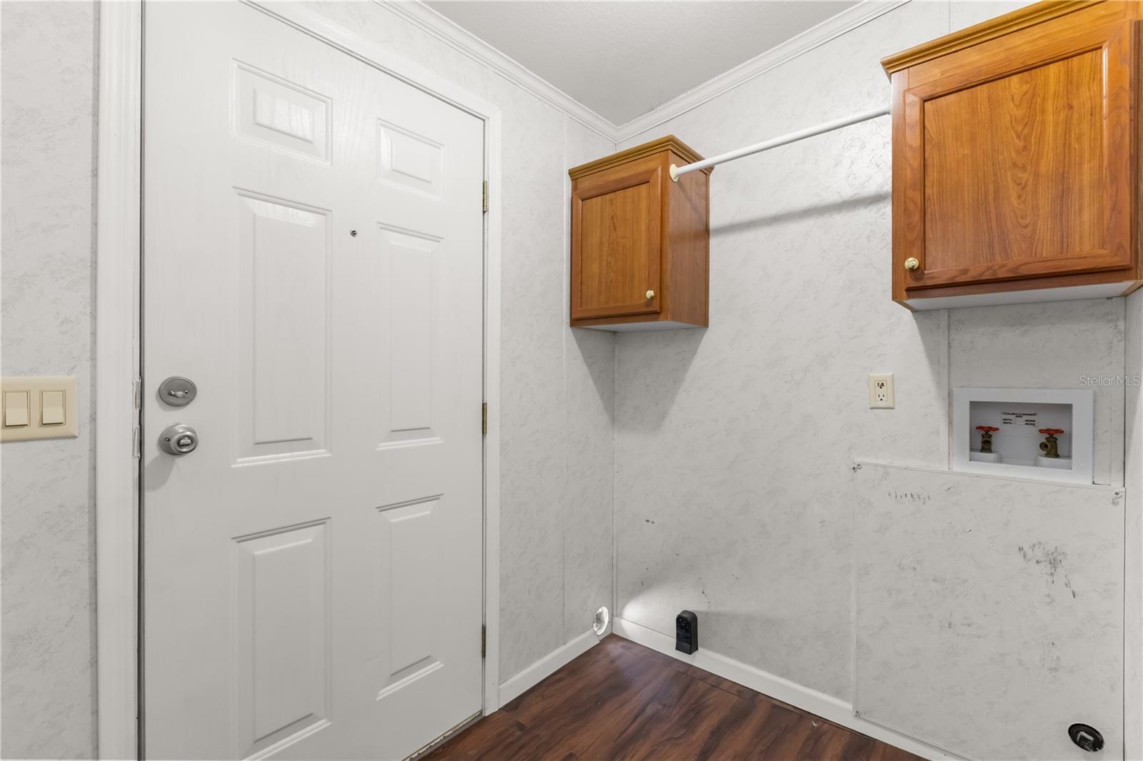 Image 11 of 45 For 17237 17th Circle