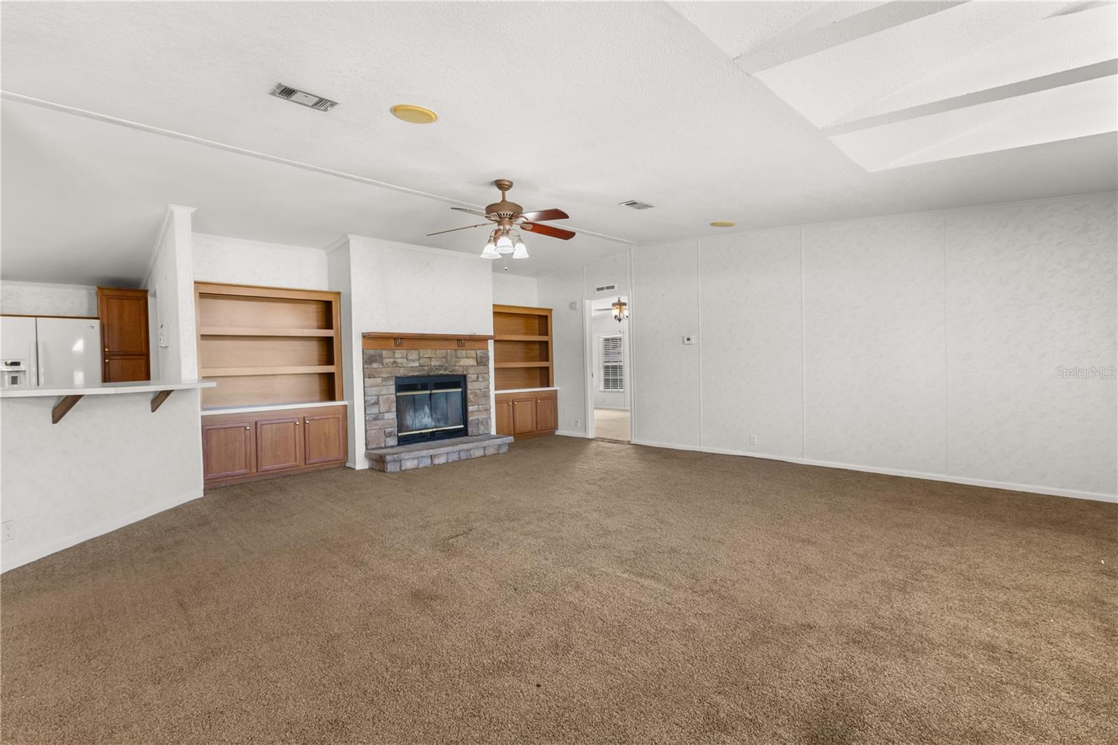 Image 3 of 45 For 17237 17th Circle