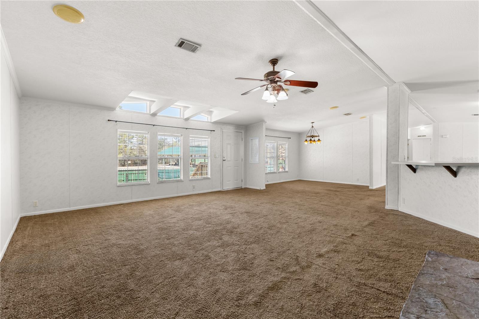 Image 4 of 45 For 17237 17th Circle