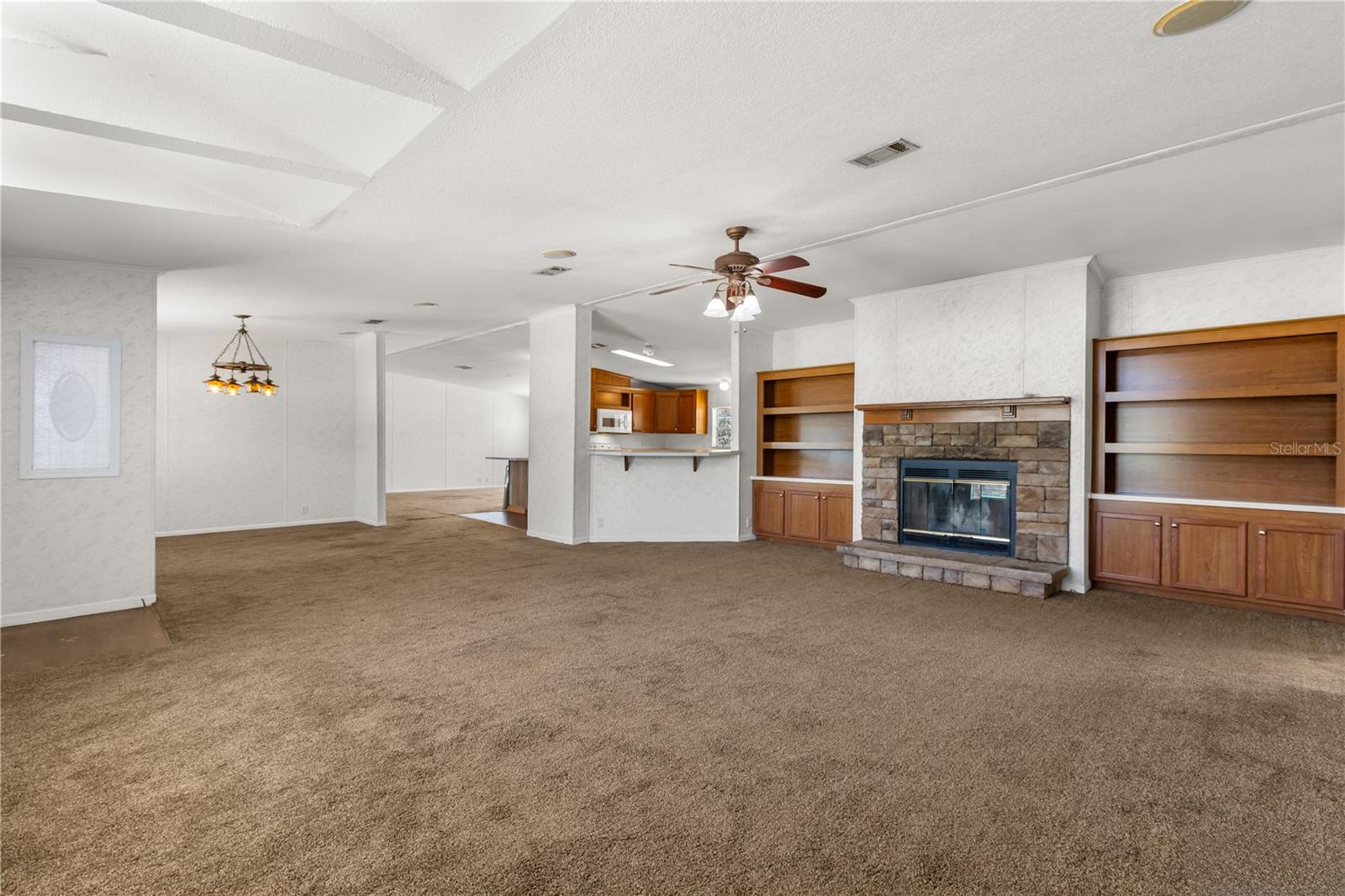 Image 5 of 45 For 17237 17th Circle