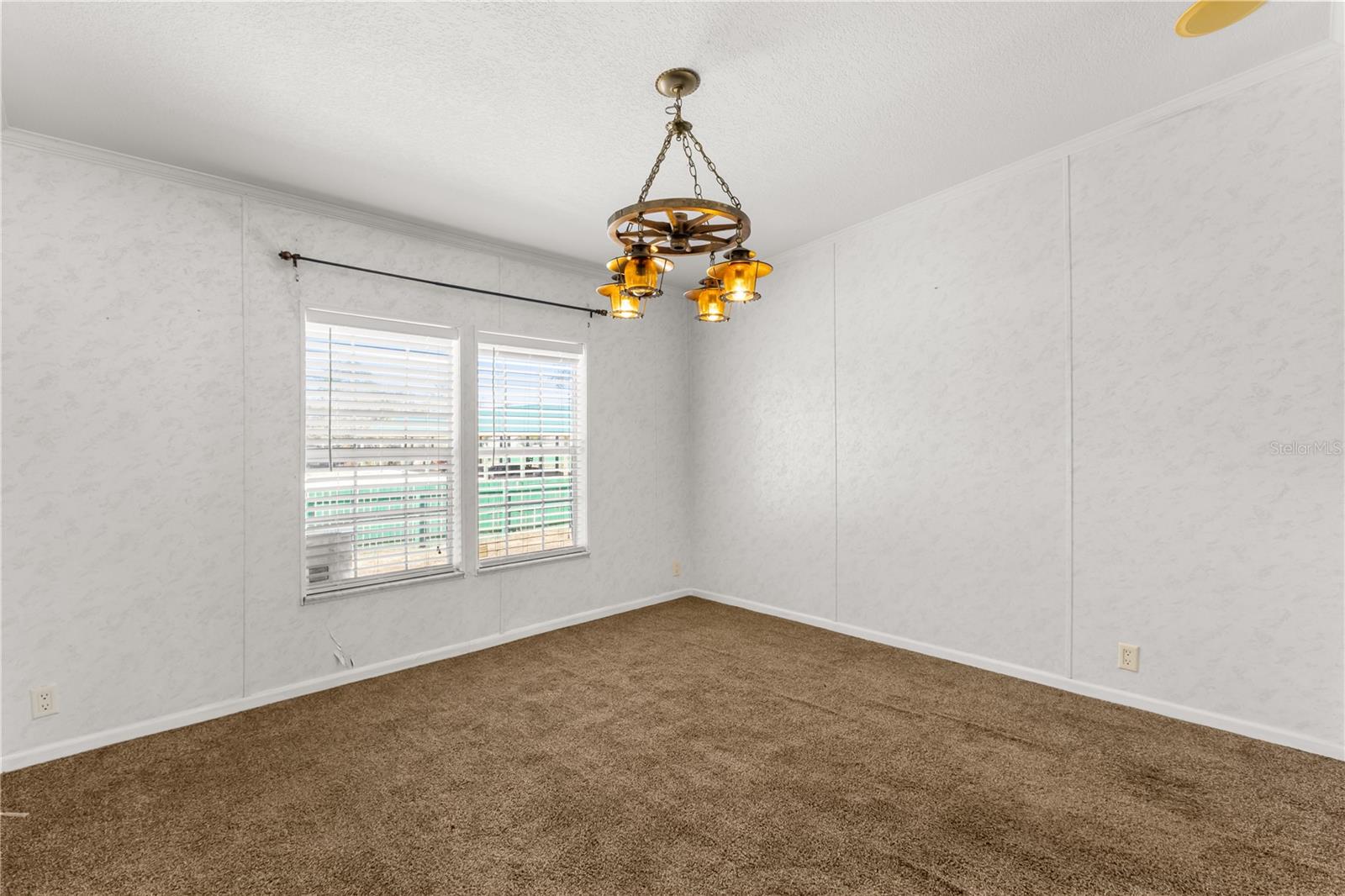 Image 6 of 45 For 17237 17th Circle