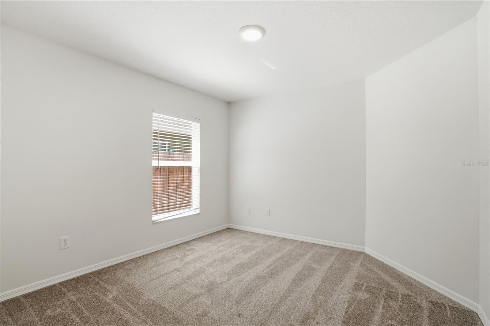 Image 12 of 32 For 522 Beth Ann Street