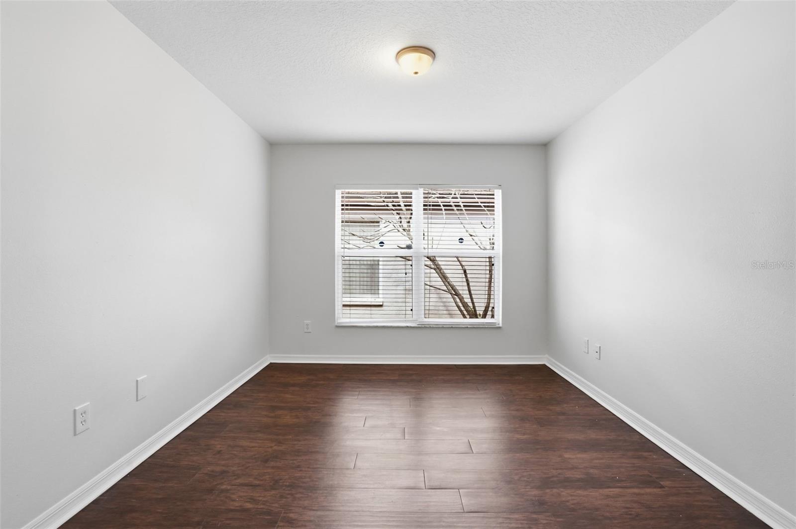 Image 25 of 32 For 522 Beth Ann Street