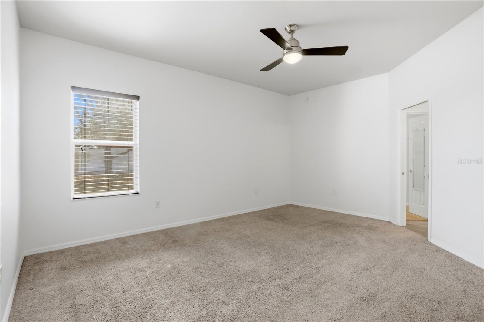 Image 11 of 41 For 720 Overlook Grove Dr