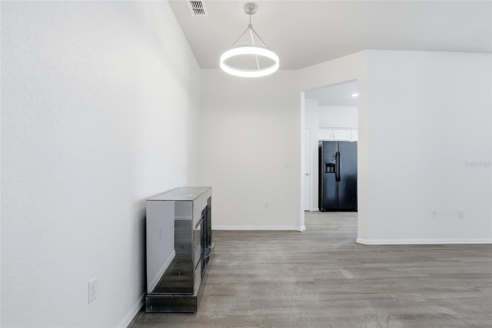 Image 29 of 41 For 720 Overlook Grove Dr