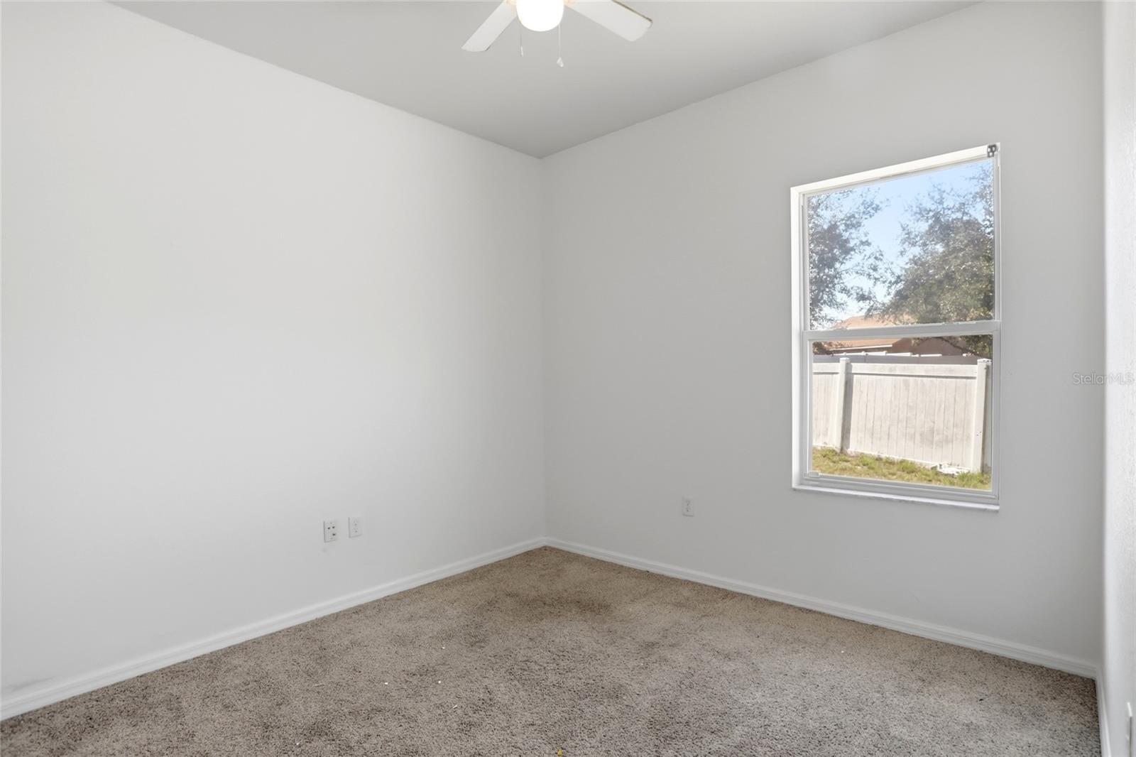 Image 7 of 41 For 720 Overlook Grove Dr