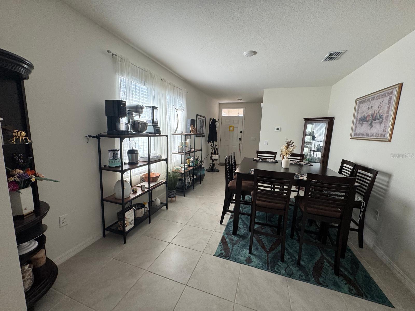 Image 10 of 30 For 916 August Sky Drive E